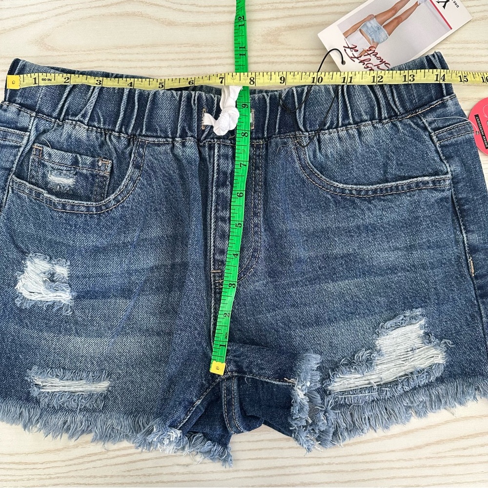 NWT YMI Easy Fit Hybrid Denim Pull On Dream Collection Distressed Shorts Small - Picture 6 of 6
